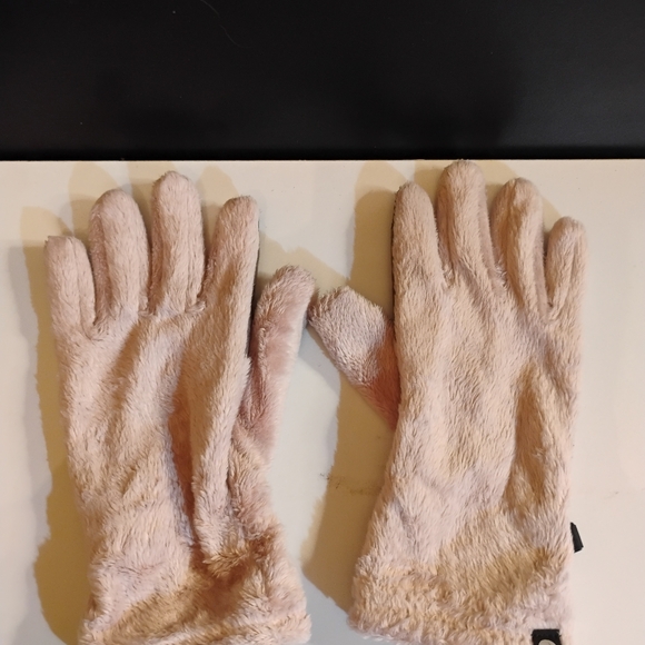 Apana Faux Fur TouchScreen Gloves - Picture 1 of 7